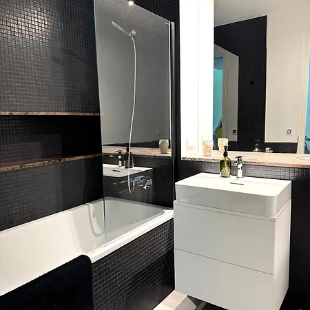 Апартаменти Mezapark Design